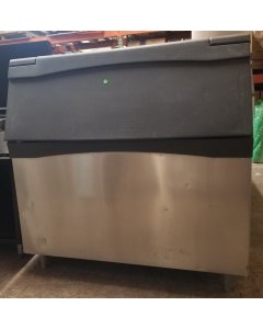 Used Restaurant Equipment - Scotsman B948S Modular Ice Storage Bin 48"W x 34"D x 50"H - 893 lb. Capacity