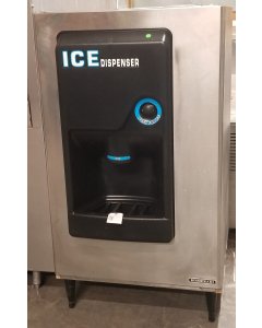 Used Restaurant Equipment - Hoshizaki DB-200H Floor Model Ice Dispenser 30" - 200 lb. Capacity